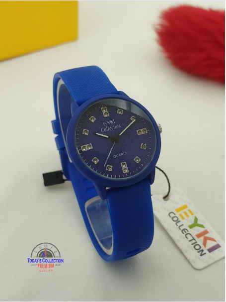 Blue Rubber Strap Watch for Men Casual Trendy Design